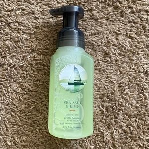 Sea salt and lime bath and body works foam soap
